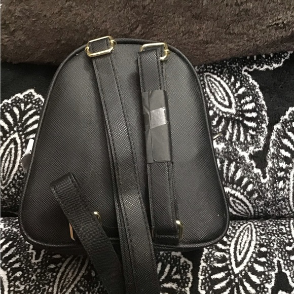 🐈‍⬛ Bath and body works black cat backpack - Picture 2 of 2